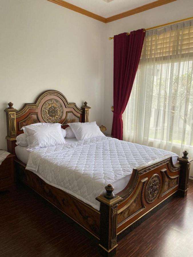 Villa Bukit Berkat Bogor Exterior foto